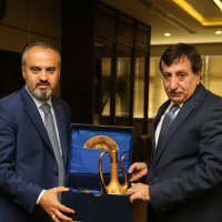 Vali Küçük’ten Büyükşehir’e veda 