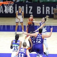 Periler İstanbul’u farklı geçti 