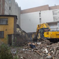 Riskli yapılar ortadan kaldırılıyor  