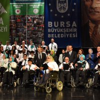 Engelli solistler gönüllerde taht kurdu 