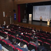 Medya Okulu’nda ders başı  