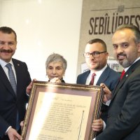 Bursa sevdalısı ‘Milli Şair’e Bursalı vefası 