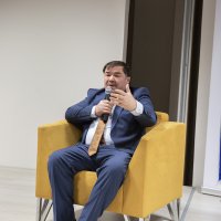 Son şampiyon gençlerle buluştu 