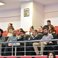 Efeler ilk yarı namağlup 