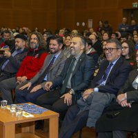 Sporun yıldızları Bursalı gençlerle buluştu  