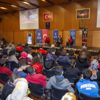 Sporun yıldızları Bursalı gençlerle buluştu  