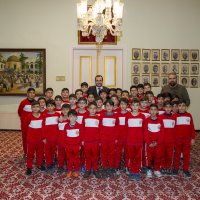 Başkan maçı Nusaybinli çocuklarla izledi 