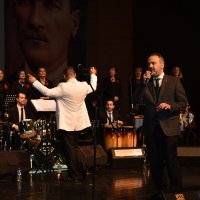 Roman orkestrası çaldı, Başkan Aktaş söyledi 