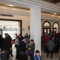 Karnesini alan tiyatroya koştu 