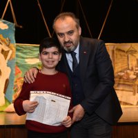 Başkan, çocuklarla ‘Beş Haylaz’ı izledi 