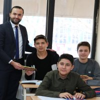 Öğrencilere moral ziyareti 