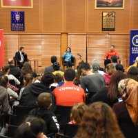 Milli Karateci Arapoğlu, gençlerle buluştu 