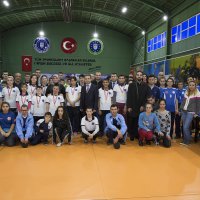 Özel sporcularla özel turnuva 