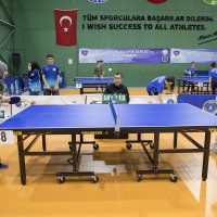 Özel sporcularla özel turnuva 