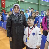 Özel sporcularla özel turnuva 