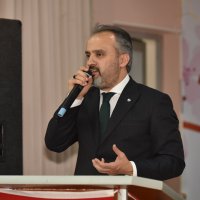 Uçan tekmelerin sertifikası Başkan Aktaş’tan 