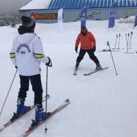 Öğrencilerin kayak heyecanı 