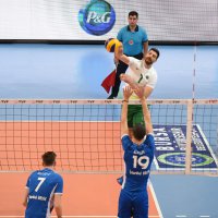 Efeler,  yenilmezliğini sürdürüyor 