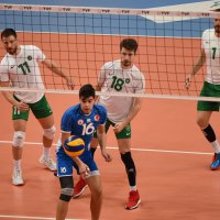 Efeler,  yenilmezliğini sürdürüyor 