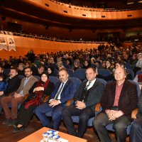 Asım'ın nesli salonlara sığmadı 