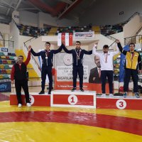 Güreşçilerden 7 madalya 