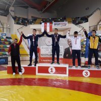 Güreşçilerden 7 madalya 