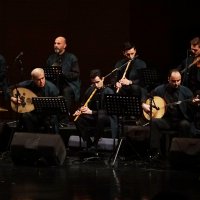 Duygulandıran musiki 