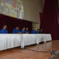 Efeler, Karacabey’de öğrencilerle buluştu 