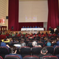 Efeler, Karacabey’de öğrencilerle buluştu 