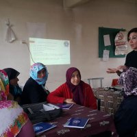 Çiftçi kadınlara hayvan yetiştiriciliği eğitimi    