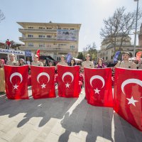 Kahramanlara duygusal anma 