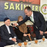 Huzurevinin asırlık çınarına doğum günü 