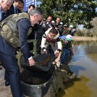 Başkan, sevgiye olta attı 