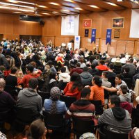 “Tıpkı sizin gibiyiz, + 1 farkla” 