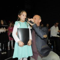 Adam olacak çocuklar sahnede 