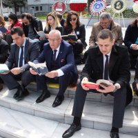 “Okumak Değiştirir” 