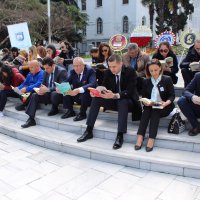 “Okumak Değiştirir” 