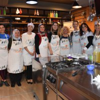 Bayat ekmekler yemeğe dönüşüyor 