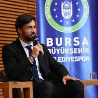 Şampiyon ‘kaptan’ gençlerle buluştu 