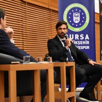 Şampiyon ‘kaptan’ gençlerle buluştu 