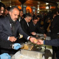 Camilerde kandil coşkusu 