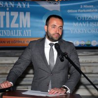 Bursa otizm için mavi ışık yaktı 