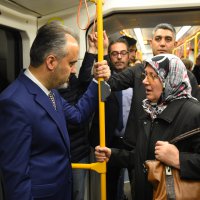 Başkan Aktaş, metroda vatandaşı dinledi 