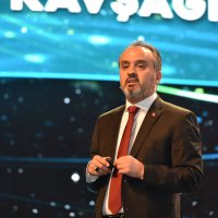 Ulaşım yatırımları hız kesmiyor 