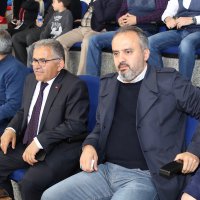 Efeler kayıpsız geçti 