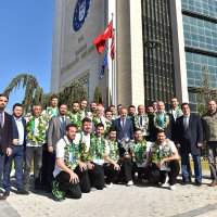 Şampiyona coşkulu karşılama 