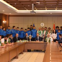 Şampiyona coşkulu karşılama 