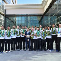 Şampiyona coşkulu karşılama 