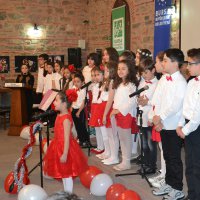 Çocuklardan sazlı sözlü bayram 