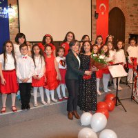 Çocuklardan sazlı sözlü bayram 